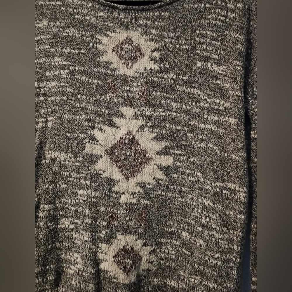 Hollister XS/S Grey w/ Design Sweater